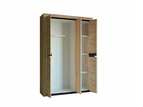 Трёхстворчатые распашные шкафы